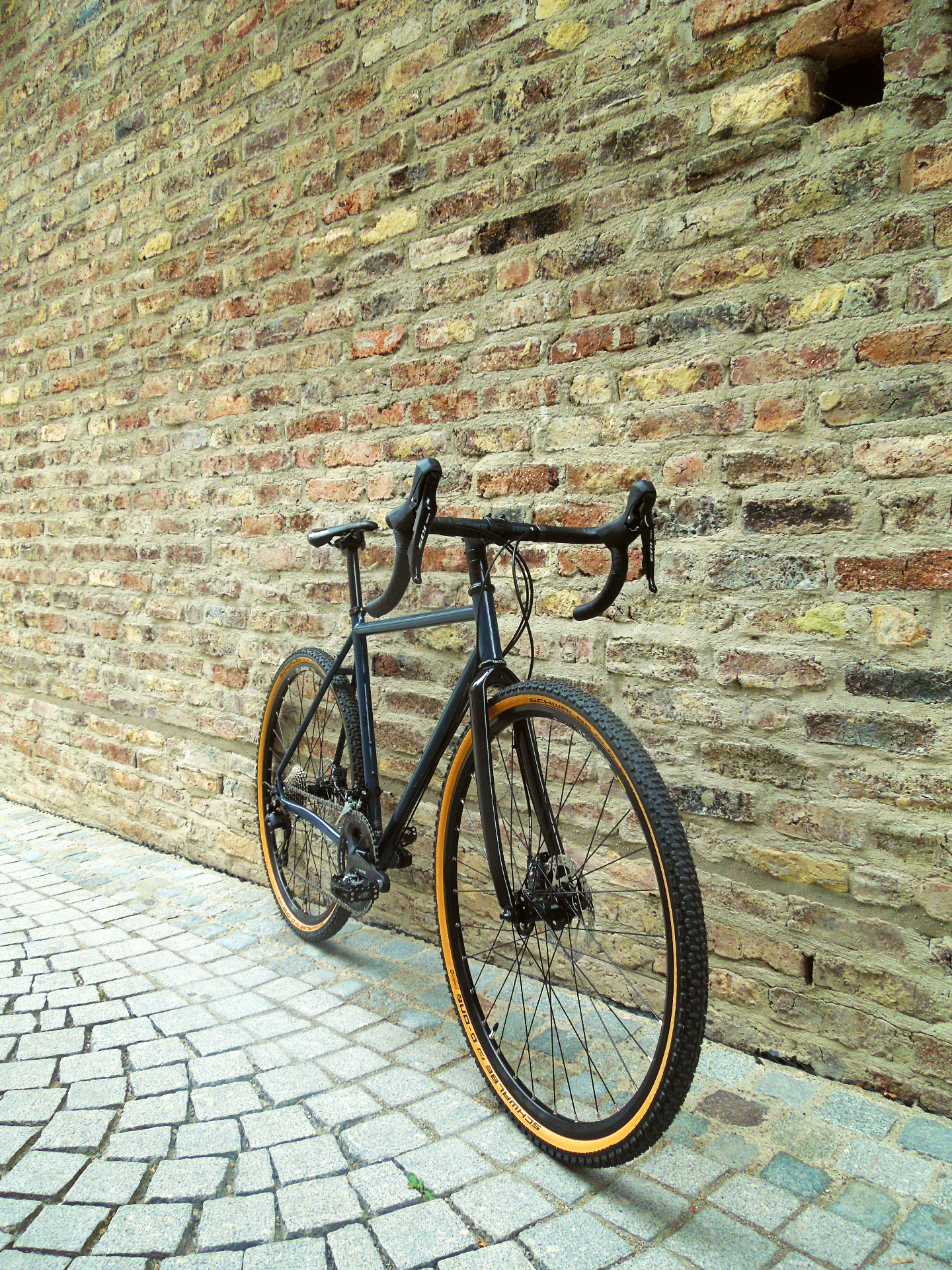 PEDALEUR - Gravel in Style